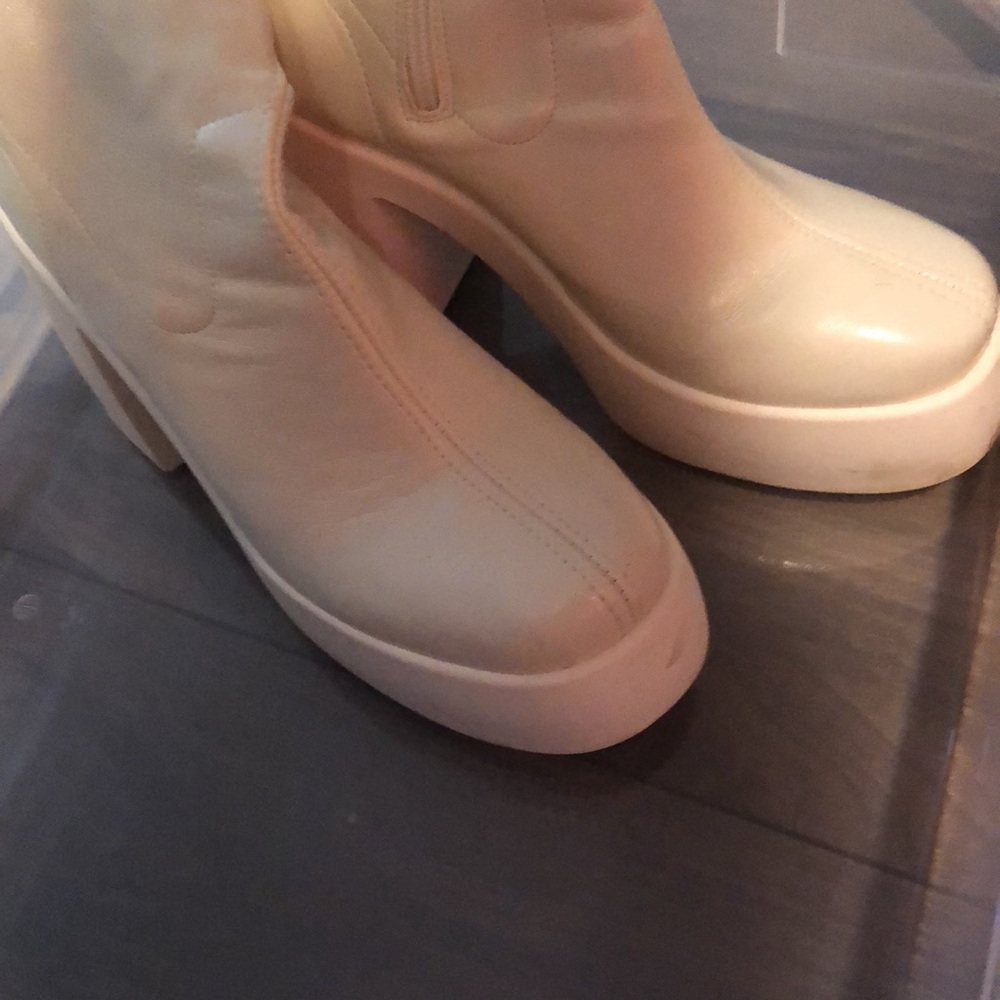 White Platform Boot - image 4